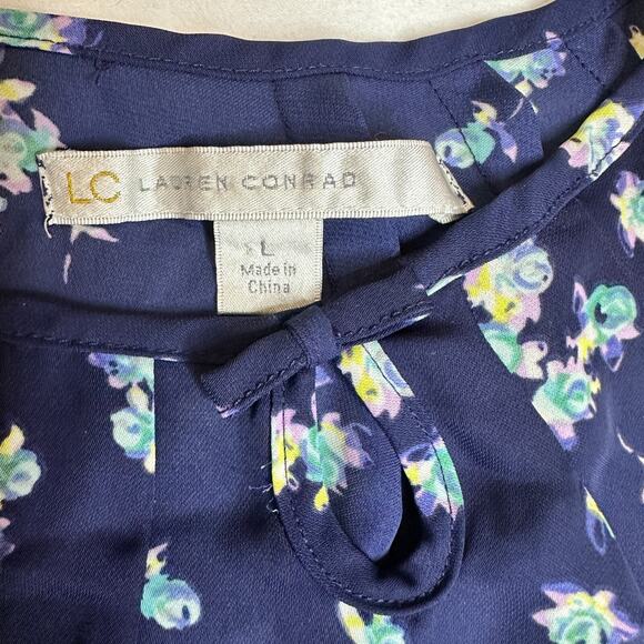 LC Lauren‎ Conrad Women's Large Navy Blue Floral Pattern Shirt Sheer Top Blouse - Picture 8 of 9